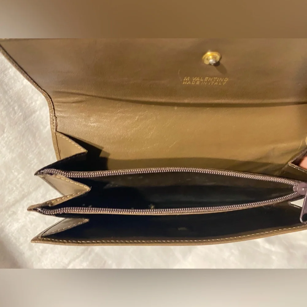 Mario Valentino Vintage Wallet - Picture 5 of 6